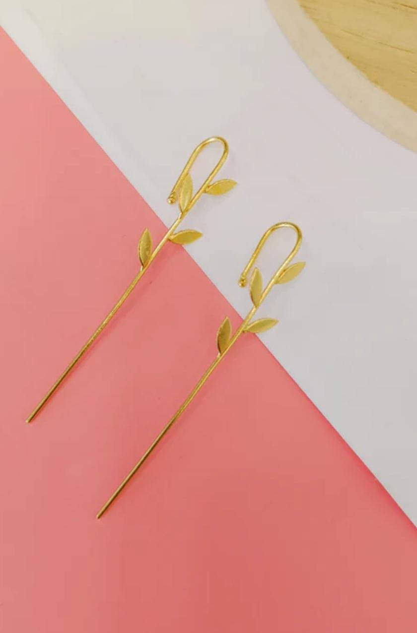 Gold-Plated Leaf Ear Cuff: Elegant Lightweight Ear Climber