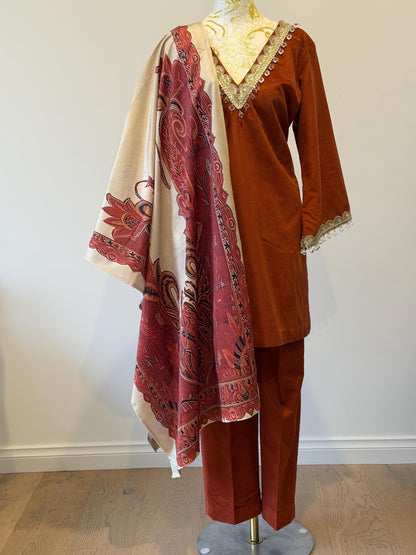 Rust Velvet Indian Outfit with Digital Print Stole | Size 44