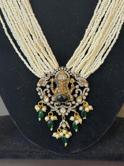 Pearl Necklace Set
