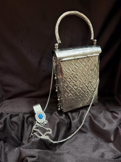 Vintage style Oxidised Silver Metal Clutch Sling
