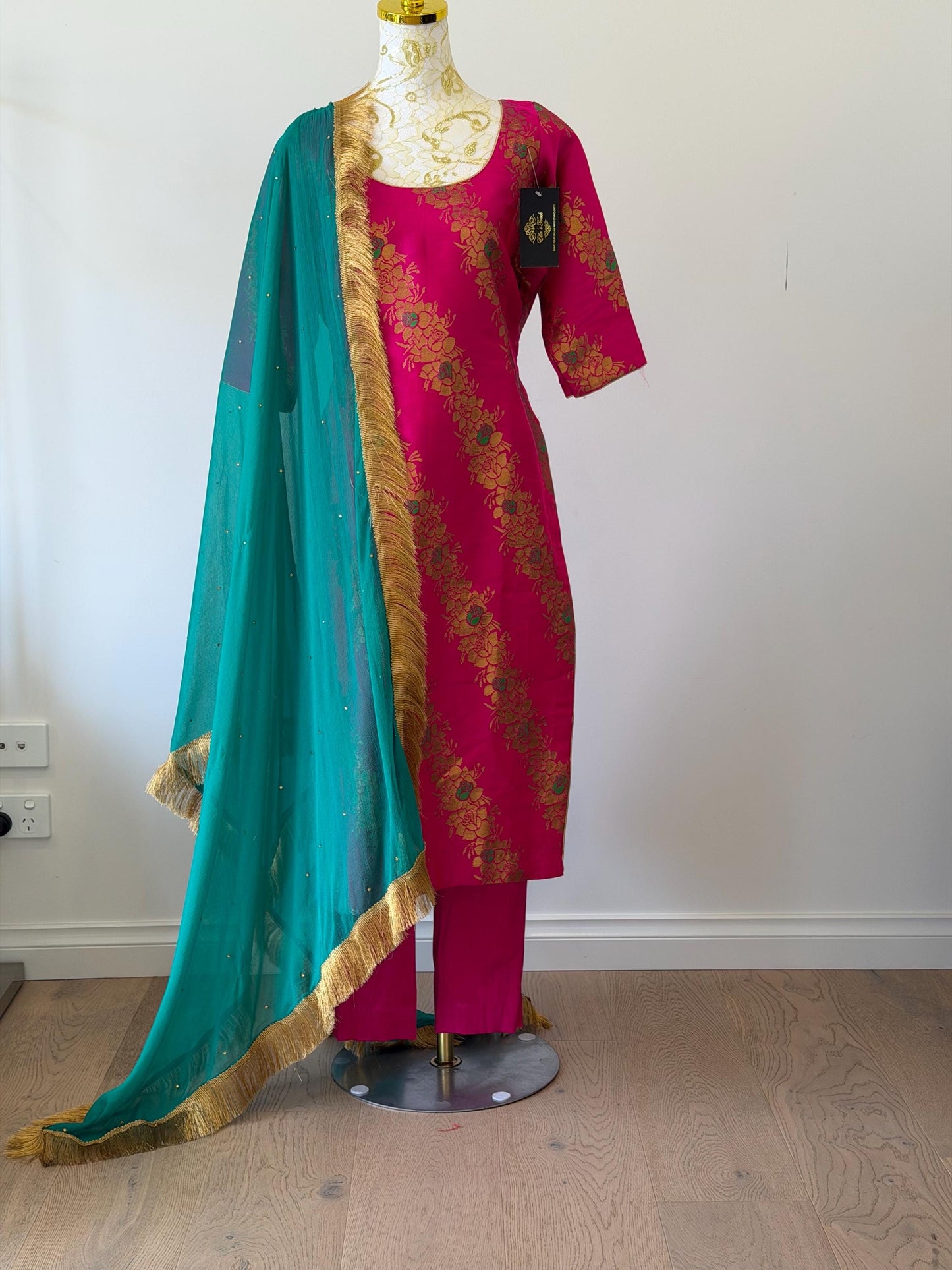 Pink Brocade Silk Suit Set Teal Dupatta, Size 44