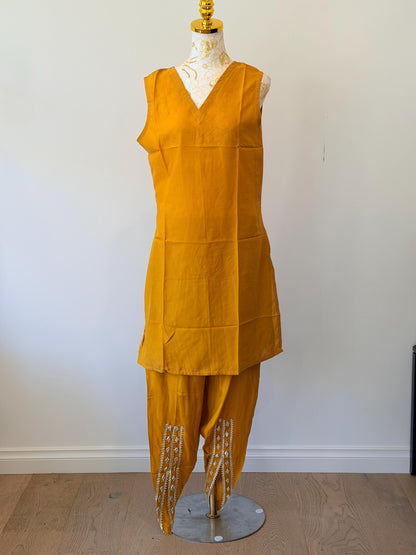 Shimmer Georgette Kaftan Kurti Set with Tulip Pants, Gotta Patti Print