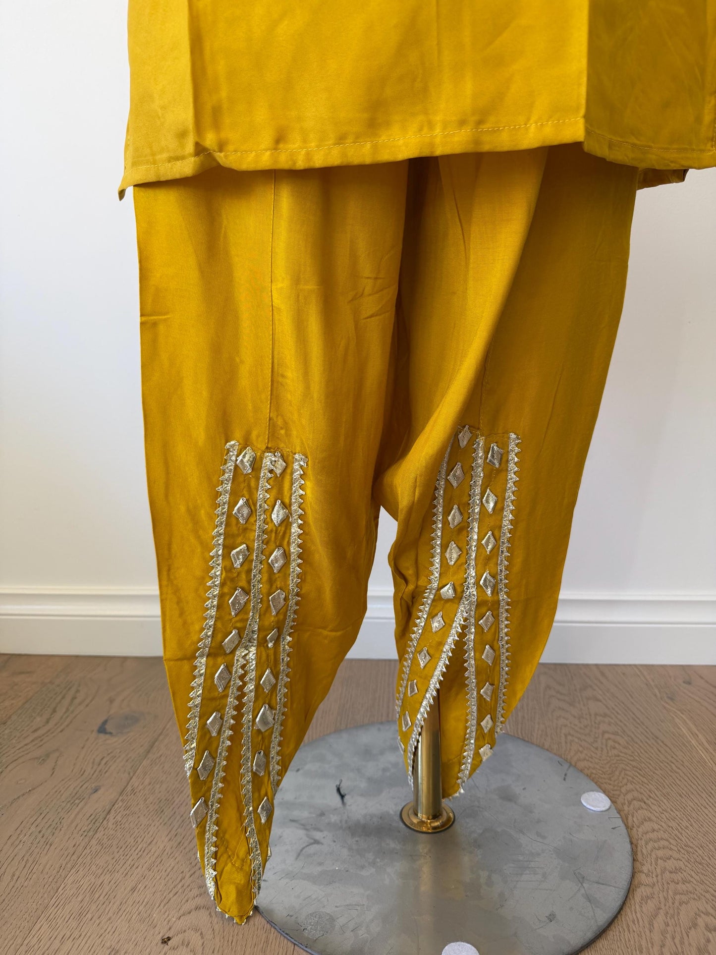 Shimmer Georgette Kaftan Kurti Set with Tulip Pants, Gotta Patti Print