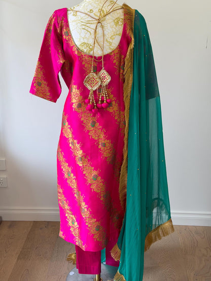 Pink Brocade Silk Suit Set Teal Dupatta, Size 44