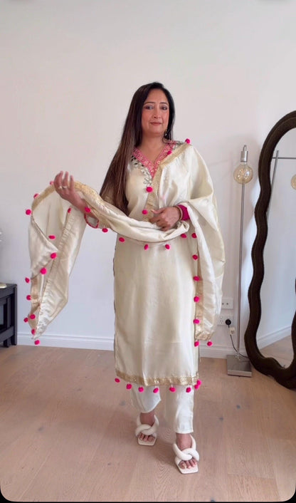 Ivory Silk Kurta Set with Pink Pom Pom Dupatta
