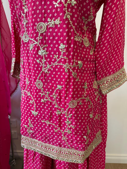 Fuchsia Pink Embroidered Crape Suit Organza Dupatta- xxl (42-44)