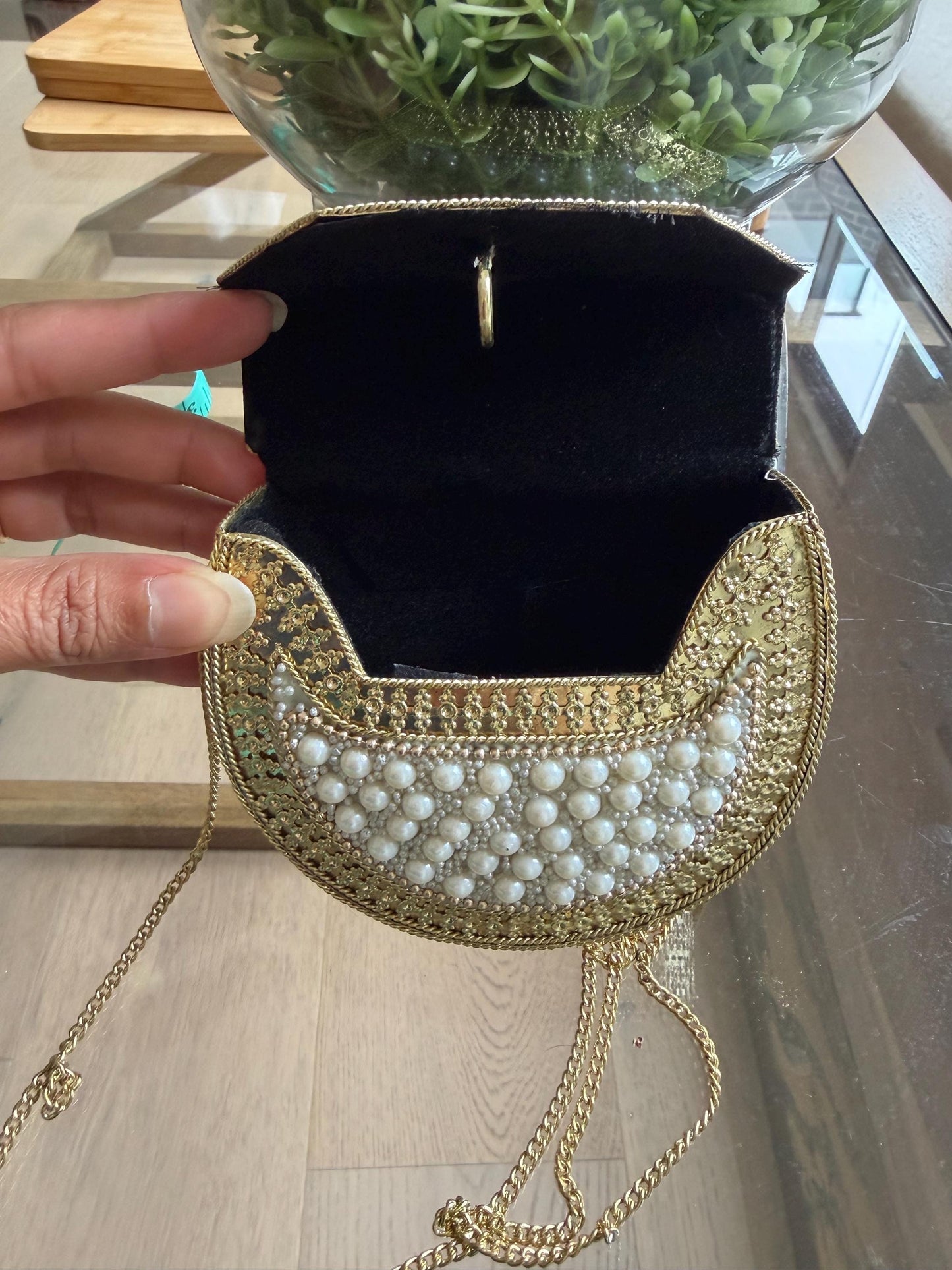 Handmade Pearl Metal Clutch Bag