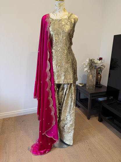 Golden Crushed Monalisa Farsi Suit