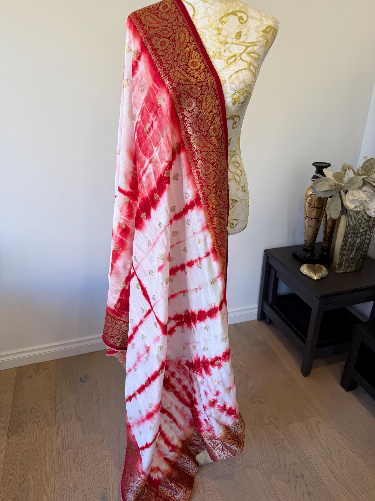 Handmade Red & White Shibori Banarasi Dupatta