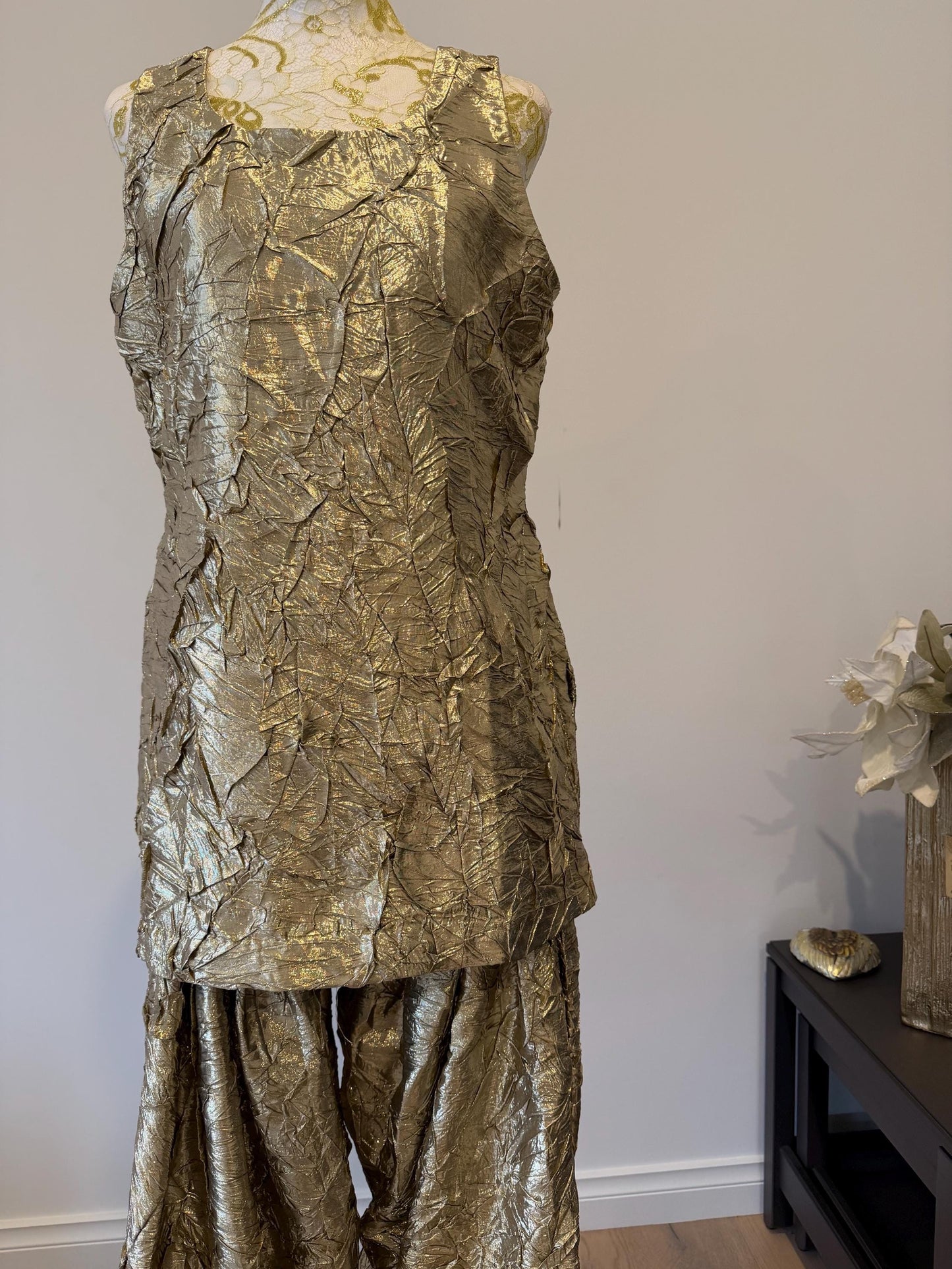 Golden Crushed Monalisa Farsi Suit